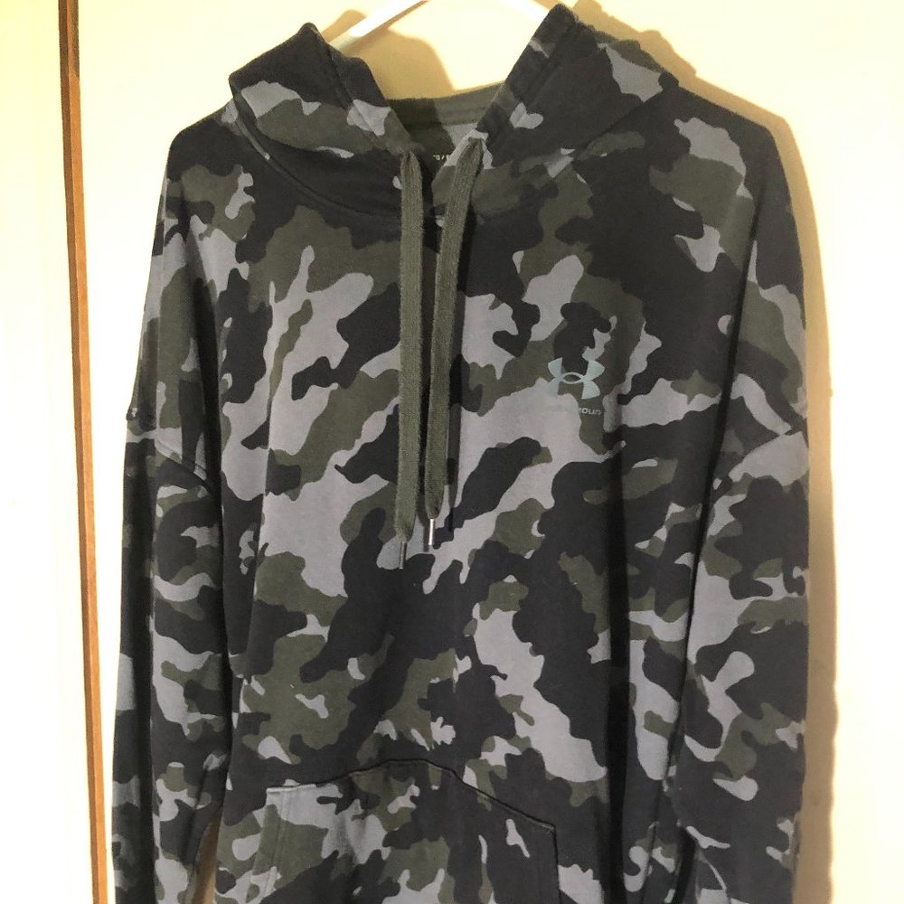 Men's Under Armour Camo Hoodie - XXL